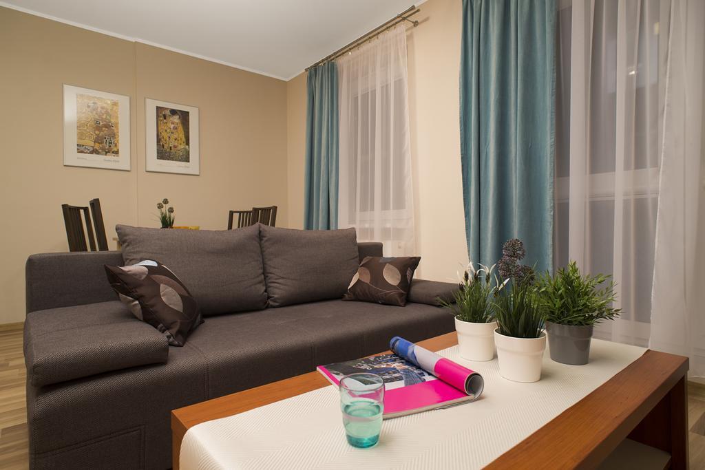 Apartamenty Tww Ochota Warschau Zimmer foto
