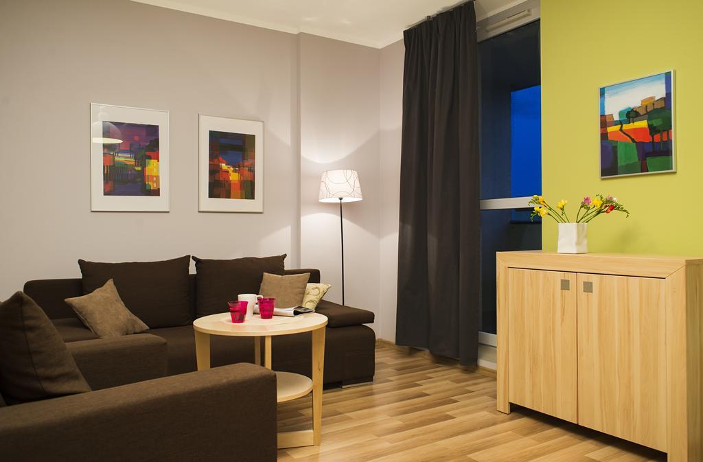Apartamenty Tww Ochota Warschau Zimmer foto