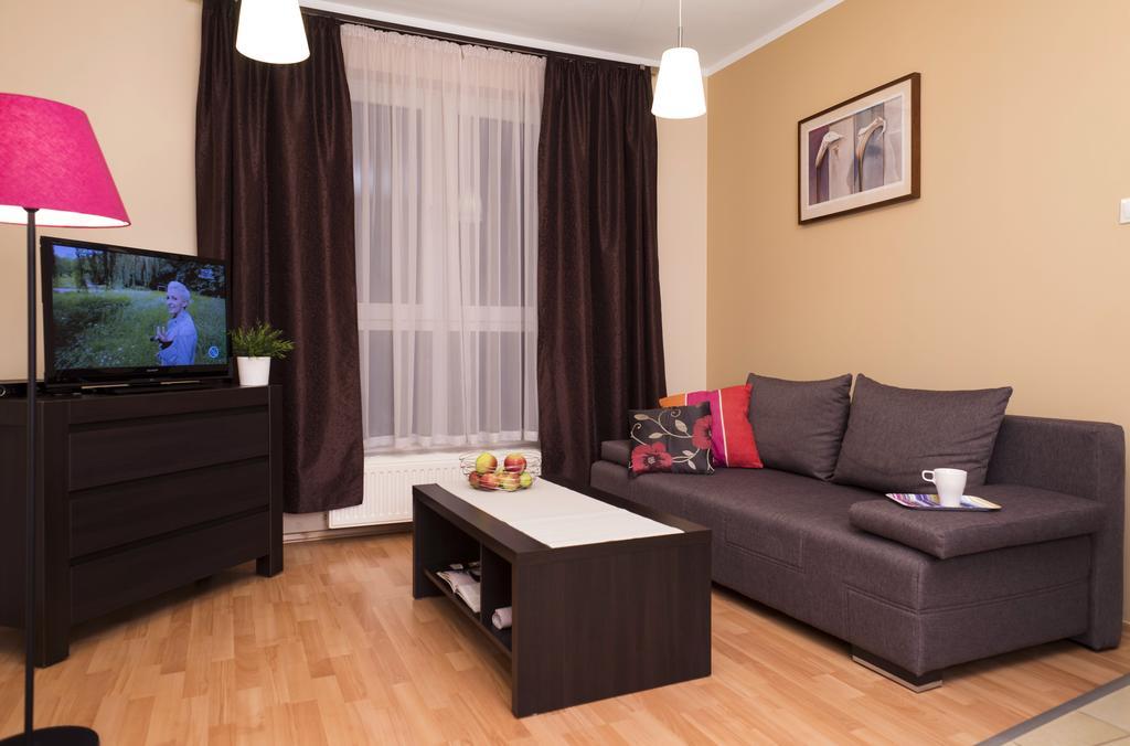 Apartamenty Tww Ochota Warschau Zimmer foto